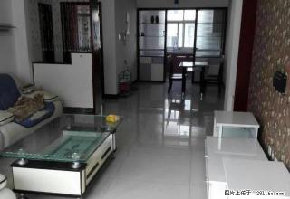 东星小区锦星家园三居室精装带全套家具拎包入住700每月 - 曲靖28生活网 qj.28life.net