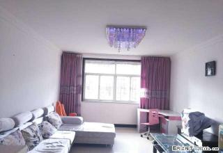 市中心地段 家乐福超市旁 三居室带家具 物管费低停车方便 - 曲靖28生活网 qj.28life.net